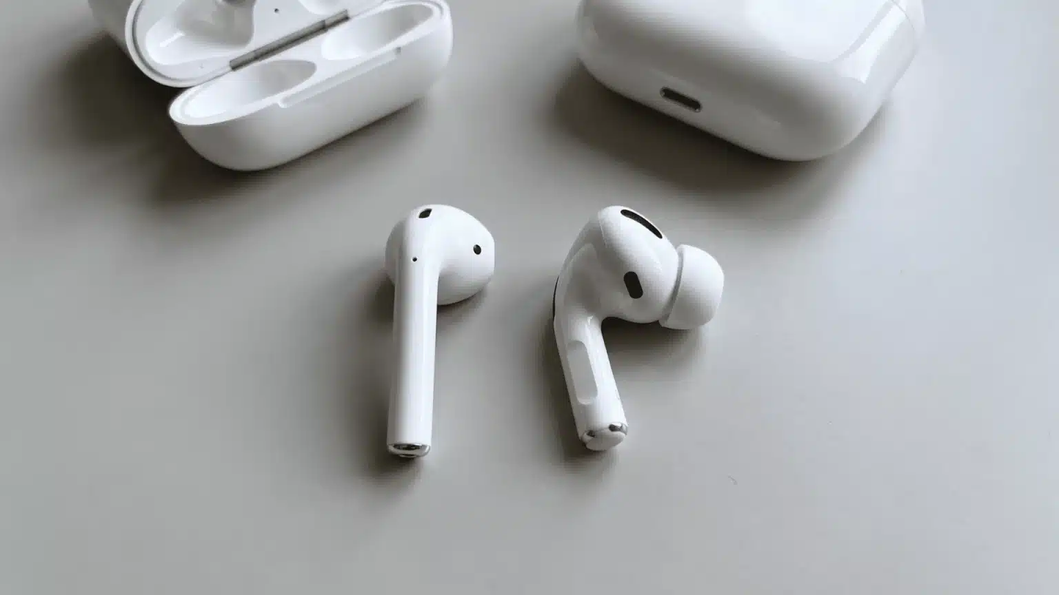 AirPods 2 vs AirPods 3
